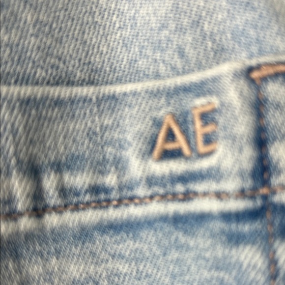 American Eagle Outfitters Light Blue Denim Jeans - Picture 5 of 13